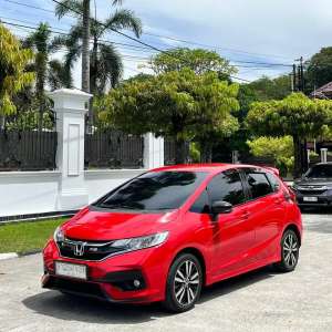 Jual bekas Jazz rs cvt 2019 facelift istimewa,lokasi di Padang Kota