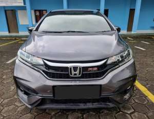 Jual bekas JAZZ RS MATIC 2019 BULAN 2 TGN1 KM40RB FULL ORISINIL MULUS SPERTI BARU,lokasi di Jakarta Timur