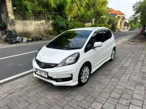 Jual bekas Jazz RS MMC 2013 AT Low KM Original Terawat,lokasi di Denpasar Kota