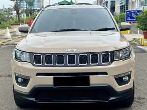 Jual bekas Jeep Compass Longitude Turbo 2019 pk 2021 Antik Low KM Murah Bekas Top,lokasi di Jakarta Pusat