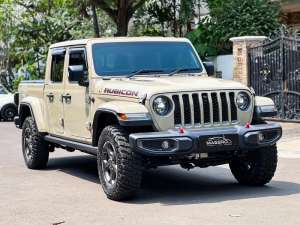 Jual bekas Jeep Gladiator Double Cabin 2022 1500KM Brand new with second price,lokasi di Jakarta Barat