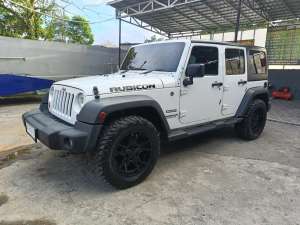 Jual bekas Jeep Wrangler 2012 Diesel,lokasi di Manado Kota