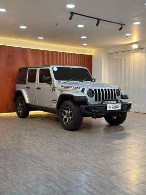 Jual bekas Jeep Wrangler Rubicon 2.0L 4 Doors 2023 Odo 27 Ribu Record Bergaransi,lokasi di Jakarta Utara