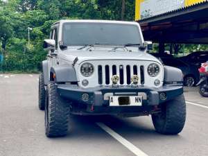 Jual bekas Jeep Wrangler Rubicon 4x4 2014 SUV,lokasi di Jakarta DKI