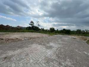 Jl. Taman Alamanda Tanah Jogja SHM Dekat Pintu Tol Trihanggo lokasi di Sleman Kab., tersedia melalui melalui situs Olx