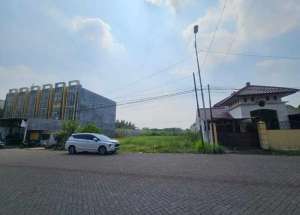 Jual bangunan Komersial Area Raya Mongonsidi Bluru sidoarjo Jawa timur lokasi di Sidoarjo  Kab., tersedia melalui melalui situs Olx
