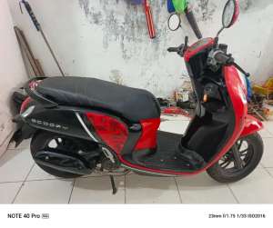 Jual bekas Jual beli scoopy th 2021 samping kompelik Andika hairi motor bjm,lokasi di Banjarmasin Kota