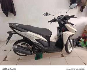 Jual bekas Jual beli vario 125 th2022 samping kompelik Andika hairi motor bjm,lokasi di Banjarmasin Kota