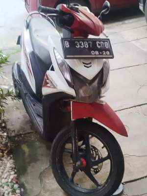 Jual bekas JUAL BU HONDA BEAT TH. 2018,lokasi di Tangerang Kab.