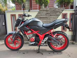 Jual bekas JUAL CB 150R TAHUN 2017 TOP GANTENG,lokasi di Jakarta Barat