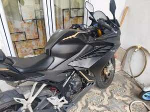 Jual bekas Jual CBR 150cc like new,lokasi di Tangerang Kota