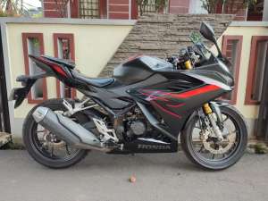 Jual bekas JUAL CBR 150R ALLNEW TAHUN 2022,lokasi di Tangerang Kota