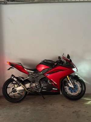 Jual bekas JUAL CBR250RR 2019 Full Mods Karbon - 30jutaan,lokasi di Jakarta Barat
