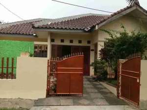 JUAL CEPAT BU Perumahan Bukit Cirendeu Ciputat Timur Tangerang Selatan Rumah Cantik 1 Lantai Siap Huni SHM 4 M Nego lokasi di Tangerang Selatan Kota, tersedia melalui melalui situs Olx