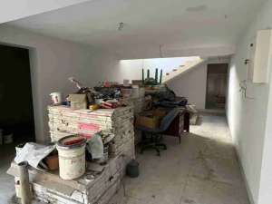 jual cepat BU rumah Citraland utama...bangunan 80, tinggal finishing saja lokasi di Surabaya Kota, tersedia melalui melalui situs Olx