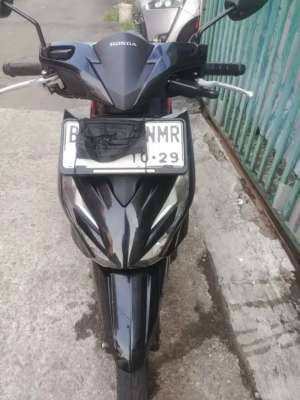 Jual bekas Jual cepat Honda beat CBS 2024 NEW bulan 10,lokasi di Tangerang Selatan Kota