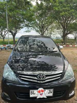 Jual bekas jual cepat kijang innova tipe G manual thn 2009,lokasi di Aceh Besar Kab.