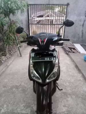 Jual bekas jual cepat motor vario 110 th 2016,lokasi di Colomadu