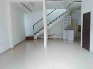 Jual Cepat Murah Rumah di Kirana Cibitung Wanajaya Bekasi lokasi di Bekasi Kab., tersedia melalui melalui situs Olx