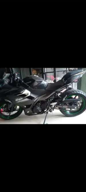 Jual bekas Jual cepat Ninjamilik pribadi dari baru,lokasi di  ,Depok Kota