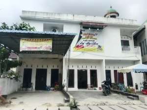 Jual Cepat Rumah 2 Lantai di Jalan Bambu III Kota Medan lokasi di Jakarta Barat, tersedia melalui melalui situs Olx