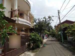 Jual Cepat Rumah 2 Lantai Siap Huni, SHM Serua, Ciputat, Tangerang lokasi di Tangerang Selatan Kota, tersedia melalui melalui situs Olx