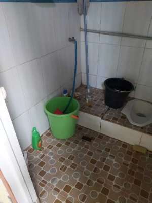 Jual Cepat Rumah Bagus 2 Kamar di Perum Graha Indah Curug lokasi di Tangerang Kab., tersedia melalui melalui situs Olx