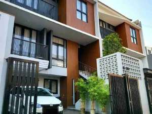 Jual Cepat Rumah Eksklusif Stategis Di Ampera, Kavling Polri Jakarta Selatan lokasi di Jakarta Selatan, tersedia melalui melalui situs Olx