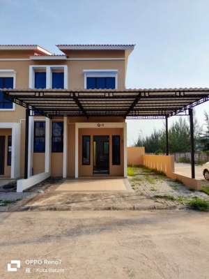 JUAL CEPAT RUMAH HOOK DEPAN TAMAN SIAP HUNI GOLDEN CITY RESIDENCE 2 lokasi di Batam Kota, tersedia melalui melalui situs Olx