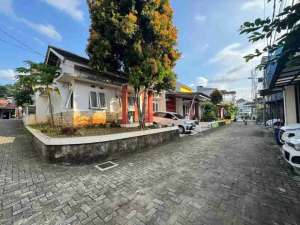 Jual Cepat Rumah Hook Strategis di Anggrek Loka Cipayung Jakarta Timur lokasi di Jakarta Timur, tersedia melalui melalui situs Olx