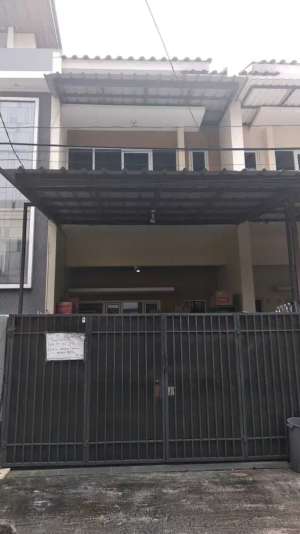 JUAL CEPAT RUMAH IMPERIAL GADING 2 LANTAI BLOK H IM lokasi di Jakarta Utara, tersedia melalui melalui situs Olx