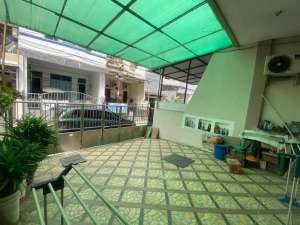 JUAL CEPAT RUMAHKOST 2 12 LANTAI KELAPA MOLEK TIEN lokasi di Jakarta Utara, tersedia melalui melalui situs Olx