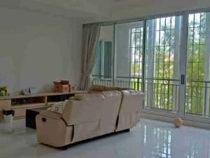 JUAL CEPAT RUMAH MEWAH 4 LANTAI VILLA PERMATA GADING lokasi di Jakarta Utara, tersedia melalui melalui situs Olx