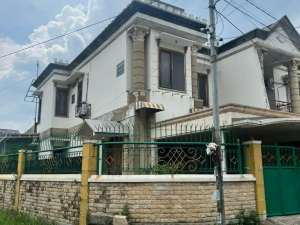 Jual cepat rumah SHM di Jemur Andayani, HOOK,bagus untuk usaha lokasi di Surabaya Kota, tersedia melalui melalui situs Olx