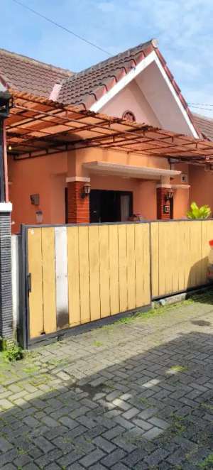 Jual cepat rumah SHM siap pakai lokasi di Bantul Kab., tersedia melalui melalui situs Olx