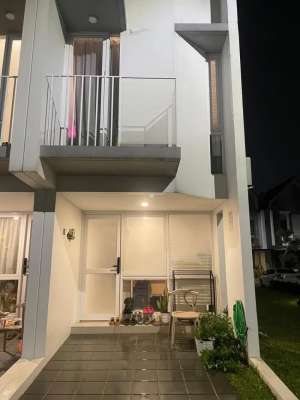 JUAL CEPAT Rumah Siap Huni Di CLUSTER MYZA BSD lokasi di Tangerang Kab., tersedia melalui melalui situs Olx