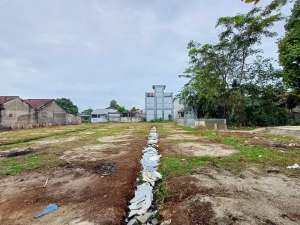 JUAL CEPAT TANAH 1601 M2 POSISI STRATEGIS PINGGIR JALAN RAYA DEPOK lokasi di Depok Kota, tersedia melalui melalui situs Olx