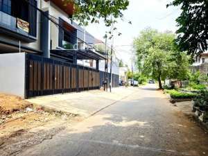 Jual Cepat Tanah Kavling Dki Meruya Selatan Lokasi Premium lokasi di Jakarta Barat, tersedia melalui melalui situs Olx