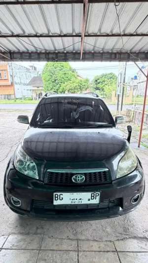 Jual bekas JUAL CEPAT TOYOTA RUSH 2011 manual,lokasi di Musi Banyuasin Kab.