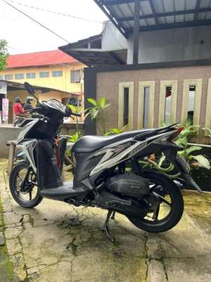 Jual bekas Jual Cepat Vario 125 kzr 201210,lokasi di Depok Kota
