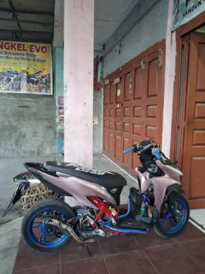 Jual bekas Jual cepat Vario 150 modif,lokasi di Medan Kota