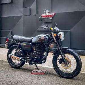 Jual bekas JUAL CEPAT W 175 JAPSTYLE CAFE RACER KLASIK W175 BOBBER TRAIL,lokasi di  