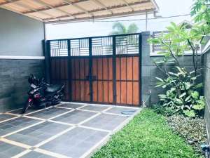 Jual Cpt Rumah Mewah Bangunan Baru di Sariwangi dkt POLBAN Setraduta lokasi di Bandung Kota, tersedia melalui melalui situs Olx