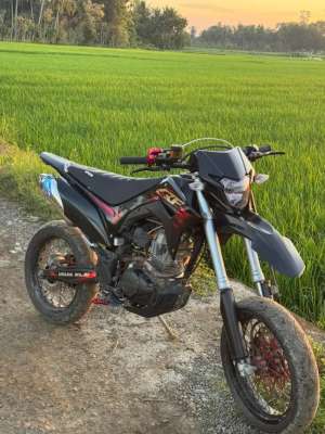 Jual bekas jual crf 2024 nego tipis,lokasi di Aceh Besar Kab.