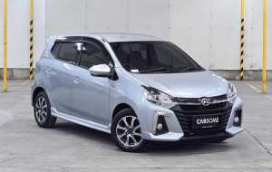 Jual bekas JUAL Daihatsu Ayla 1.2 R Deluxe AT 2020 Silver kilometer 42rb,lokasi di Jawa Barat