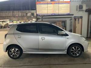 Jual bekas JUAL DAIHATSU AYLA SILVER MATIC TH 2022,lokasi di Jakarta Selatan