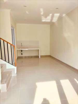 Jual Dan Sewa Rumah Tipe Deluxe Hadap Barat Daya di Cluster Agnesi lokasi di Tangerang Kota, tersedia melalui melalui situs Olx