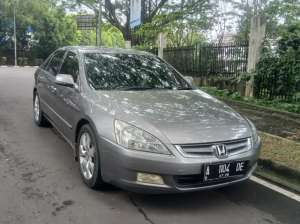 Jual bekas Jual Honda AccordCM5VTI-L AT 2.4 Thn 2006,lokasi di Serang Kota