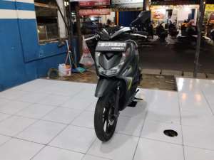 Jual bekas jual Honda beat delux 2020 mewah,lokasi di Tangerang Selatan Kota