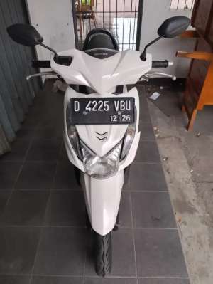 Jual bekas Jual Honda Beat Fi tahun 2014 mulus,lokasi di Bandung Kota